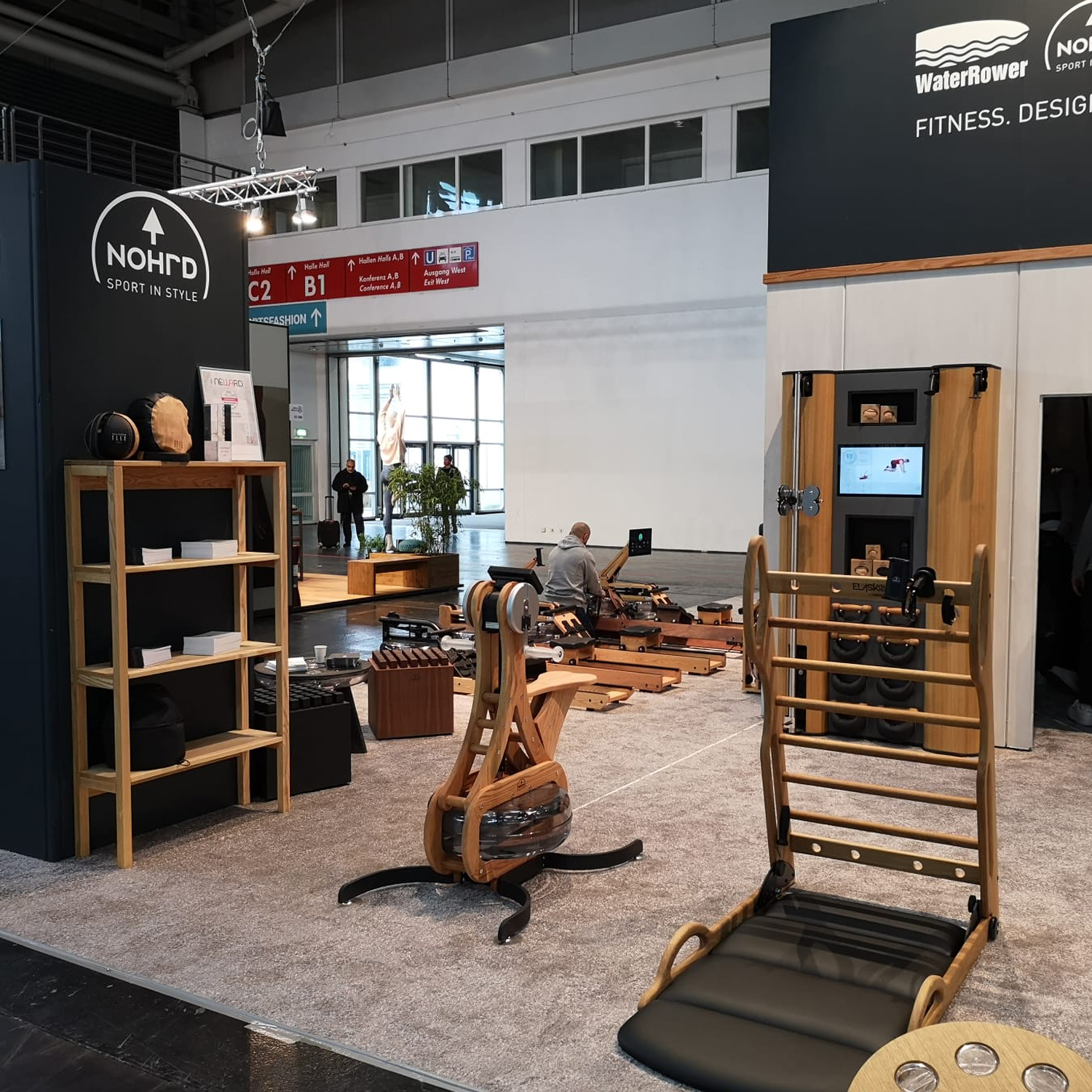 Tunturi Platinum Pro Upright Bike trenažér