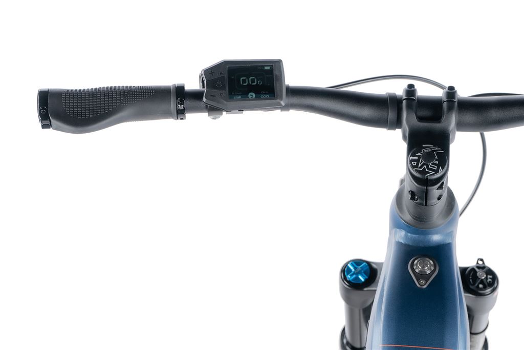 LEADER FOX ARIMO displej