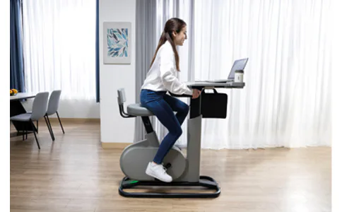 Sportujte i za klávesnicí s eKinekt Bike Desk!