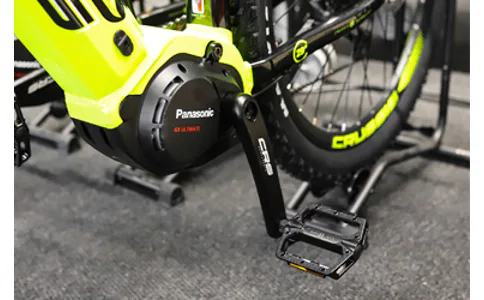 Vybíráme elektrokolo: Co je to Q-faktor a proč mu věnovat pozornost?