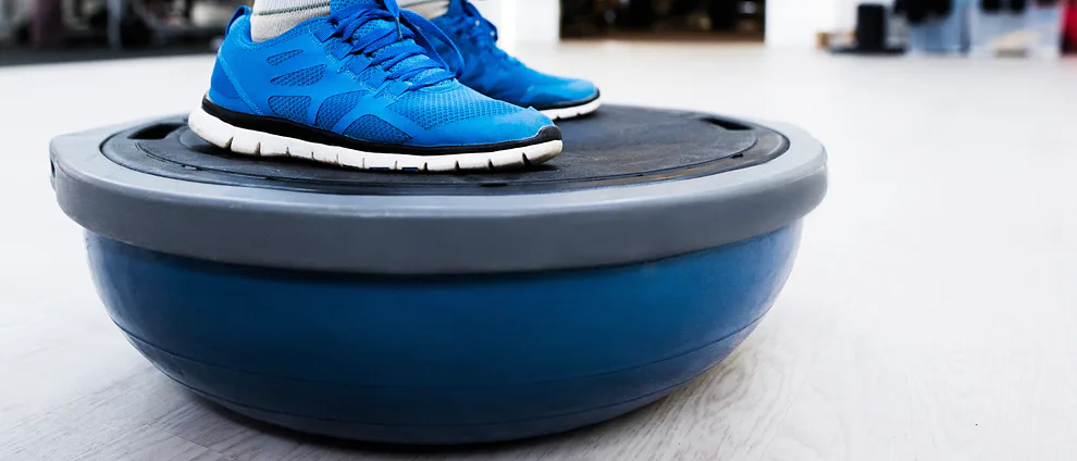 Posilňovanie brušných svalov a stabilizačného systému na BOSU