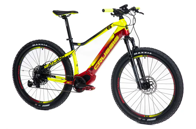 CRUSSIS OLI Atland 8.6-S 17,5 Ah 18" červeno-žlutá 2021