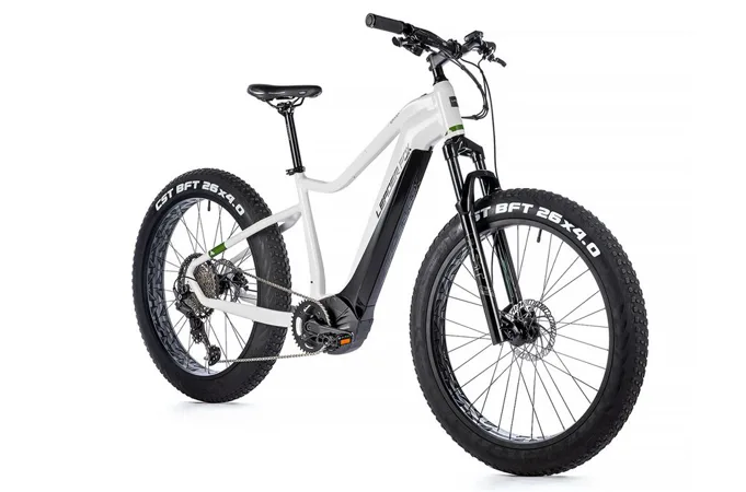 LEADER FOX BRASA-1 FAT BIKE 20 Ah 26" bílá 2023