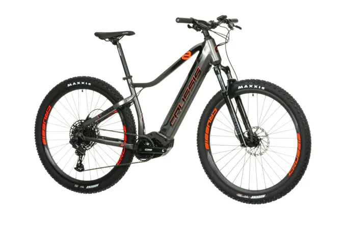 CRUSSIS PAN-Largo 8.8 22" šedá 2023