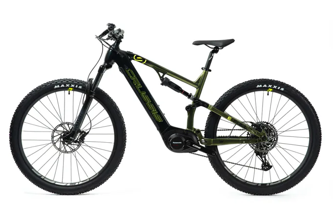 CRUSSIS e-Full 9.9-M 20 Ah 21" čierno-žltá 2024