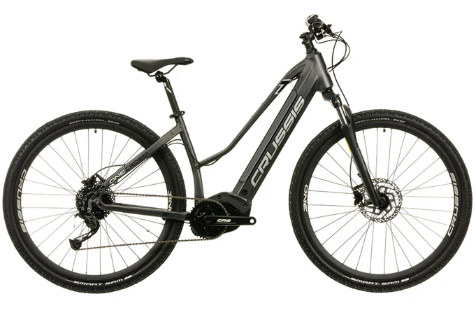 CRUSSIS ONE-Cross low 7.9 17" šedá 2024