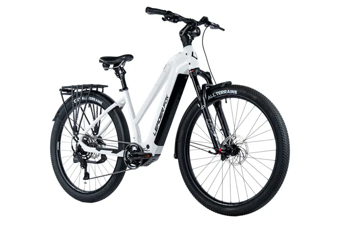 LEADER FOX BEND-1 Dámsky 18" /28"/ biela 2024