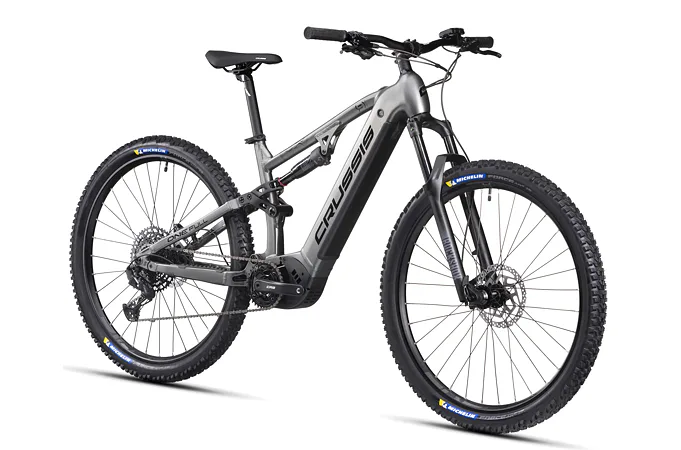 CRUSSIS ONE-Full 9.10-720 Wh 15" šedá 2025