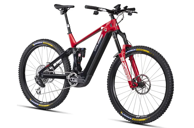 CRUSSIS e-RACE PRO 750 Wh 19" červeno-čierna 2025