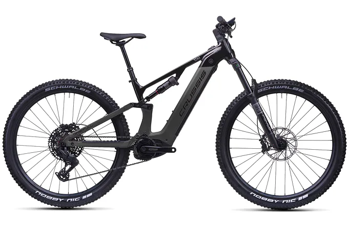 CRUSSIS ONE-Full 10.11-715 Wh 20" šedo-čierna 2026